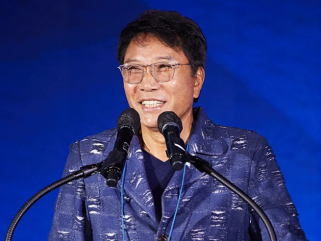 SM엔터테인먼트의 경영권 분쟁으로 하이브 주가가 상승하고 있다. SM엔터테인먼트 제공