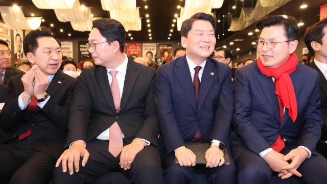 국민의힘 김기현·천하람·안철수·황교안 당대표 후보가 13일 제주도 제주시 퍼시픽호텔에서 열린 