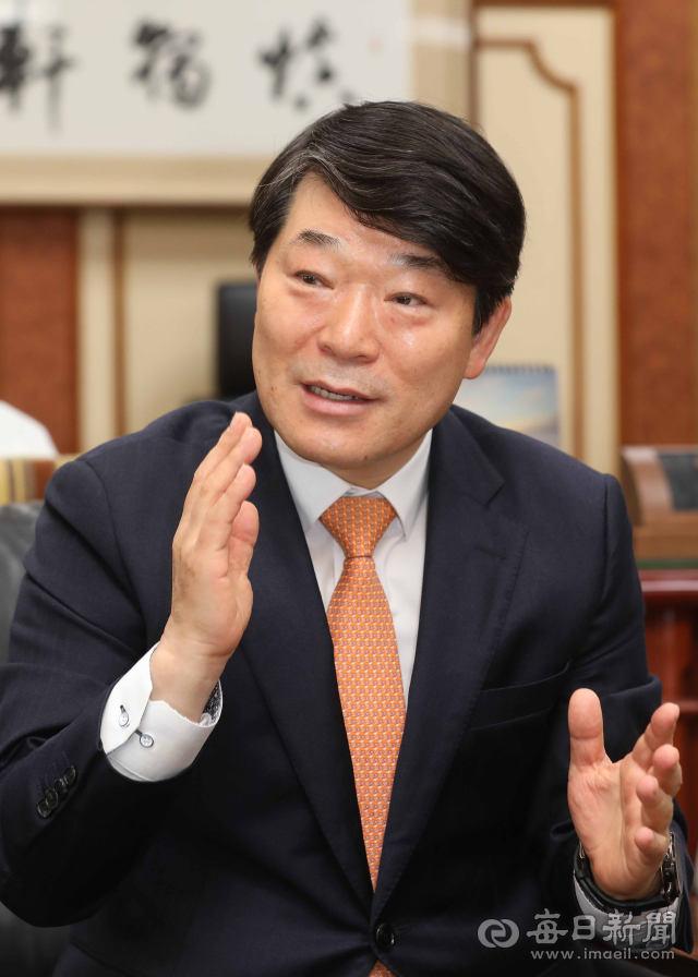 16일 퇴임하는 김찬돈 제45대 대구고등법원장은 