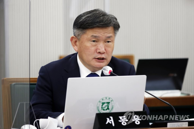 서동용 더불어민주당 의원은 16일 지난 1일 교육부가 이주호 교육부장관 법무정책보좌관으로 우재훈 창원지검 검사를 임명하면서 교육부 직제를 위반했다고 지적했다. 연합뉴스
