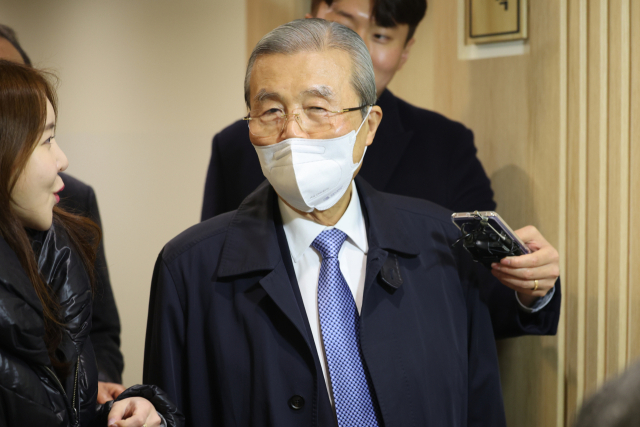 국민의힘 김종인 전 비상대책위원장이 16일 오전 서울 여의도의 한 식당에서 열린 