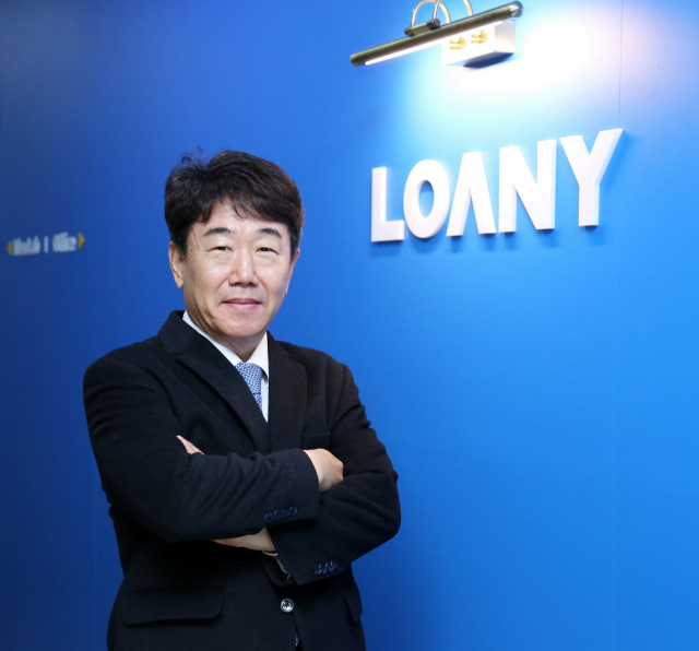 황성규 회장이 로니의 핵심 상품인 그룹대출에 대해 설명하고 있다. 이무성 객원기자