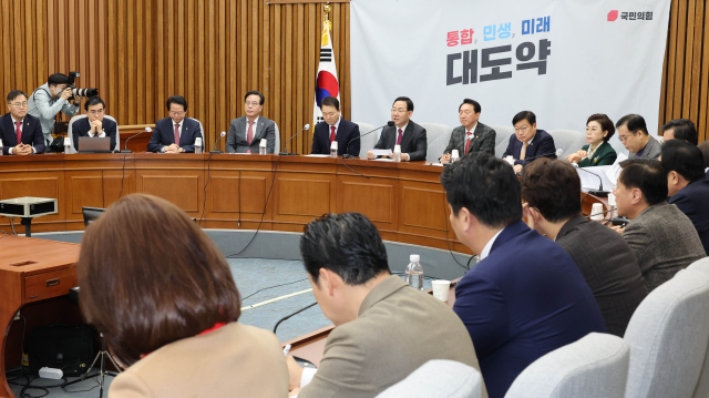 국민의힘 주호영 원내대표가 17일 국회에서 열린 원내대책회의에서 발언하고 있다. 연합뉴스