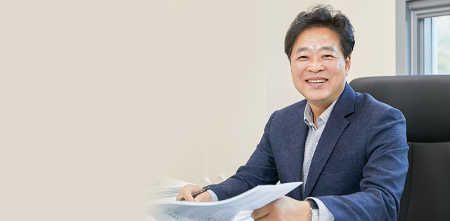 경상북도의회 이춘우 기획경제위원장. 이춘우 위원장 제공
