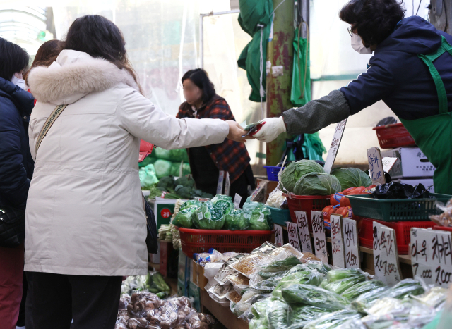 서울 마포구 망원시장 풍경. 연합뉴스