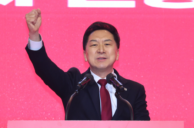 국민의힘 김기현 당대표 후보가 23일 오후 강원 홍천군 홍천종합체육관에서 열린 제3차 전당대회 강원 합동연설회에서 정견 발표를 하고 있다. 연합뉴스