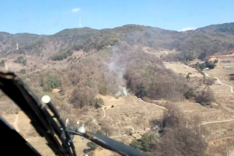 쓰레기 태우다 산으로 불 번져…3명 화상