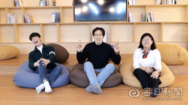 영남이공대 유튜브 채널에서 맹활약하고 있는 교수 3인방. 사진 왼쪽부터 김윤정 보건의료행정과 교수, 최영오 건축과 교수, 오형준 소프트웨어콘텐츠계열 교수. 영남이공대 제공