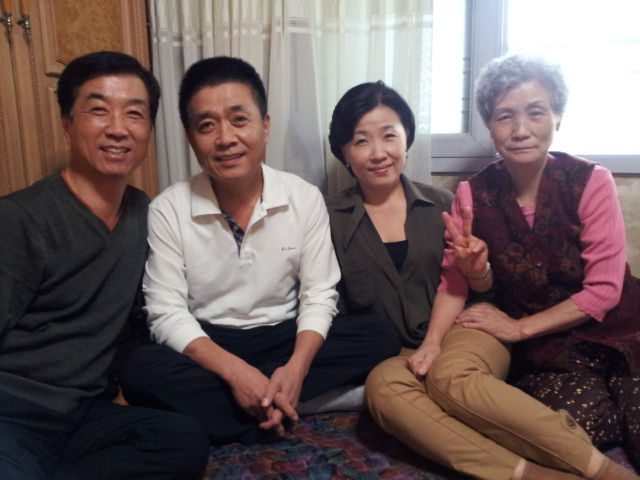 이혜인 씨의 외할머니 고 박영옥 권사(사진 오른쪽 첫 번째)와 그 자녀들. 왼쪽부터 첫째 아들 김용운, 둘째 아들 김용수, 막내 딸 김애란 씨. 가족 제공.