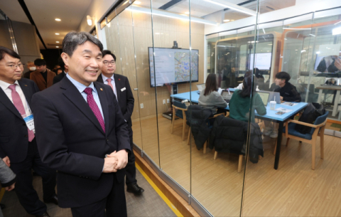 비수도권 국립대 4곳 선정해 반도체 공동연구소 세운다