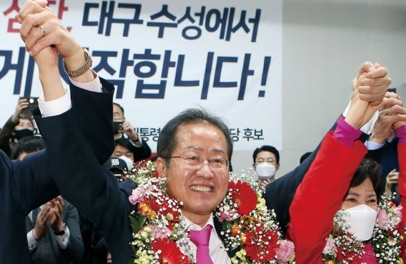 지난 2020년 4월 21대 총선에서 대구 수성을에 출마해 당선됐을 당시 홍준표 대구시장. 자료사진. 연합뉴스