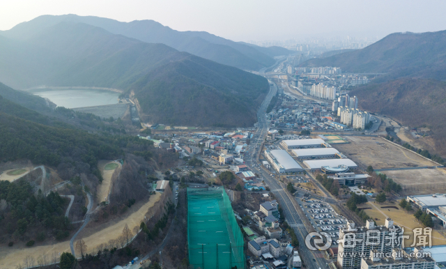 9일 홍준표 대구시장이 달성군 가창면을 수성구로 편입하는 것을 검토하고 있다고 밝혔다. 이날 오후 대구 달성군 가창면 일대 모습. 김영진 기자 kyjmaeil@imaeil.com