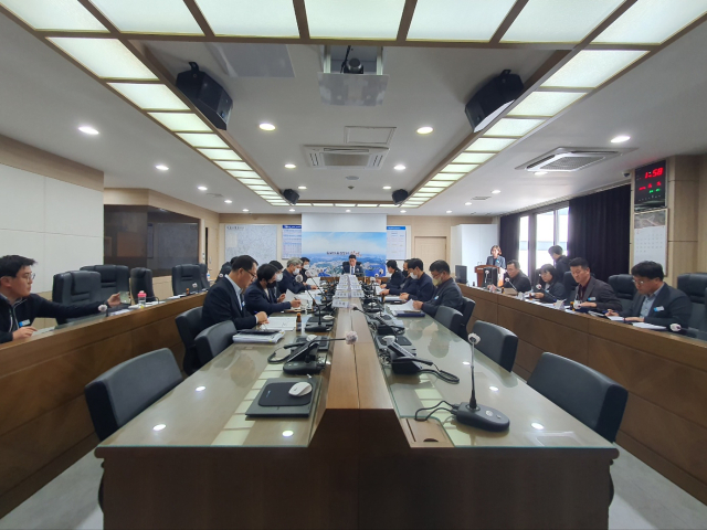 창원시가 안전한 진해군항제를 위한 안전관리계획 심의회를 열었다. /사진=창원시