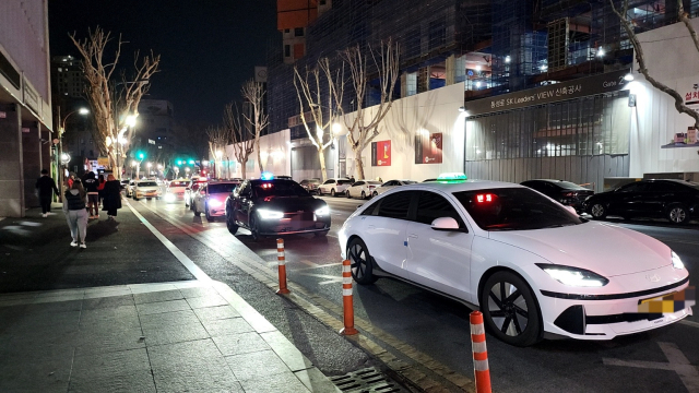 손님을 기다리는 택시. 매일신문DB