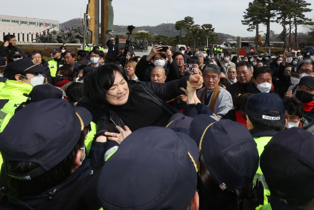 14일 서울 용산구 대통령실 인근에서 열린