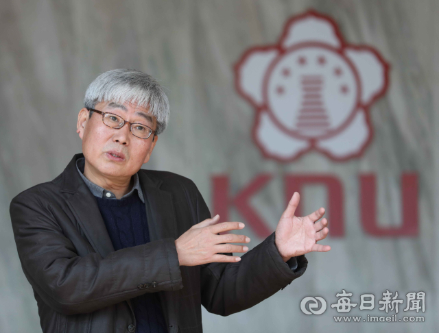 14일 만난 이시활 경북대 평의원회 의장은 