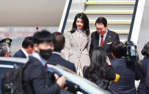 日, 한국 반도체 소재 수출규제 해제 