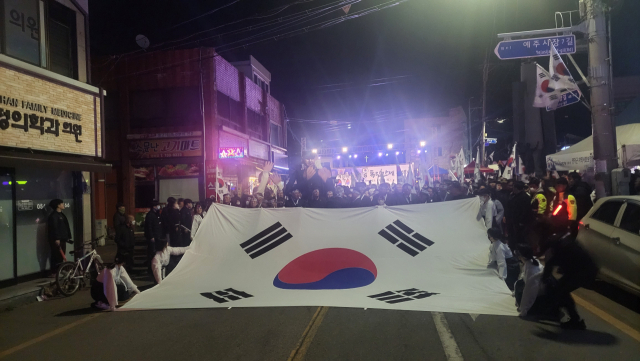 경북도는 지난 18일 영덕군 영해로터리 일대에서