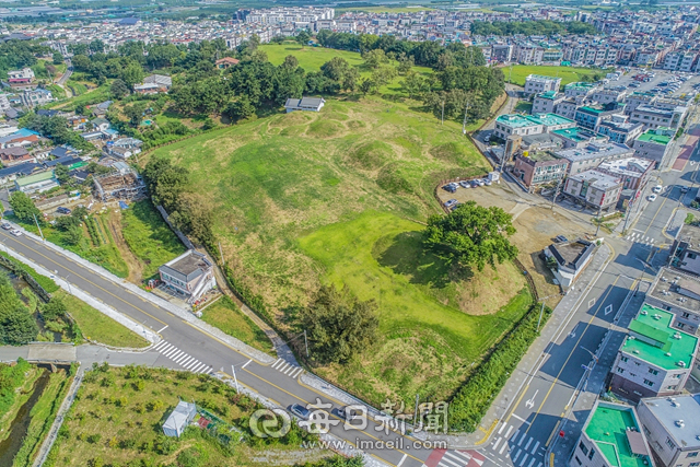 경북 경산시 임당동 고분군 전경. 경산시 제공