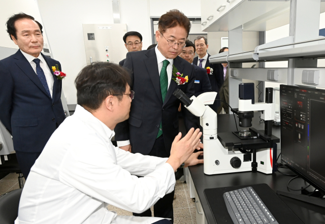 경북 세포배양산업 지원센터 개관식. 경북도 제공