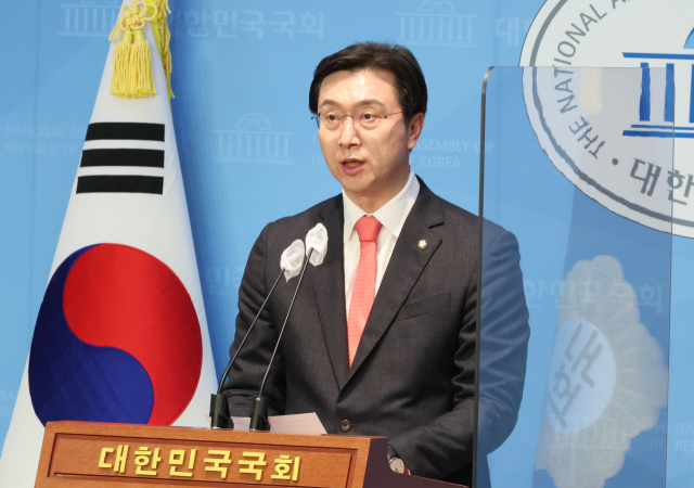 국민의힘 강민국 수석대변인이 19일 국회 소통관에서 한일정상회담 관련 논평을 발표하고 있다. 연합뉴스