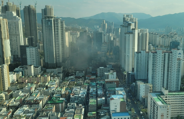 대구 수성구 범어네거리 인근 화재. 독자 제공
