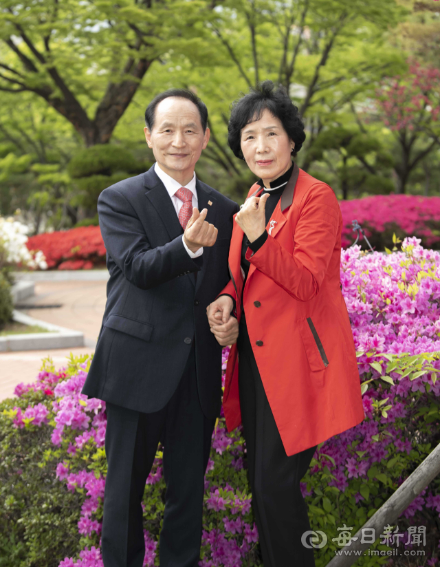 영진전문대 스포츠경영과 김효원, 류말순 부부. 영진전문대 제공