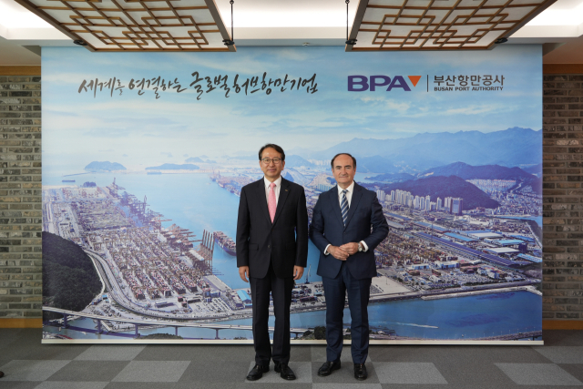 강준석 BPA 사장, 헤라도 란다루세 카예하(Gerado Landaluce Calleja) 알헤시라스항만청장. 제공 BPA