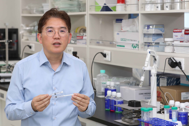 대구경북첨단의료복합단지 입주 기업 ㈜인코아 본사에서 만난 김동탁 대표이사는
