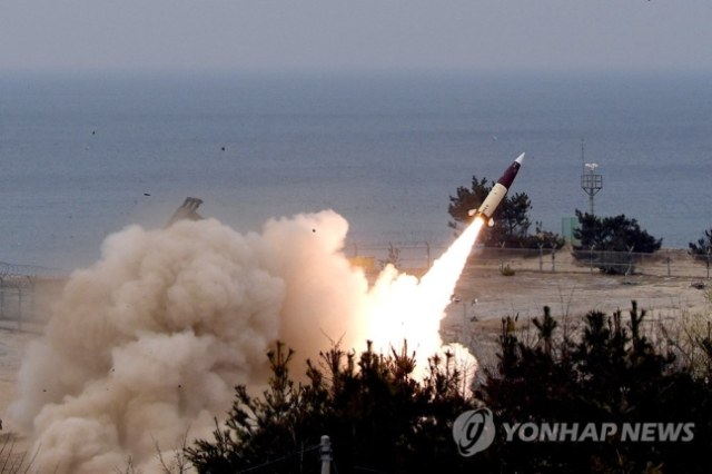 사진은 ATACMS 발사 장면.연합뉴스