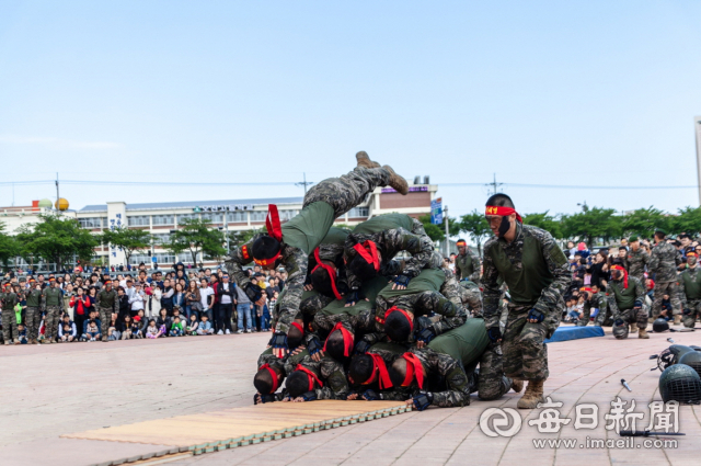 '2024 해병대문화축제'가 오는 27~28일 포항시 남구 오천읍 해병의거리에서 진행된다. 사진은 지난해 해병대문화축제 모습. 포항시 제공