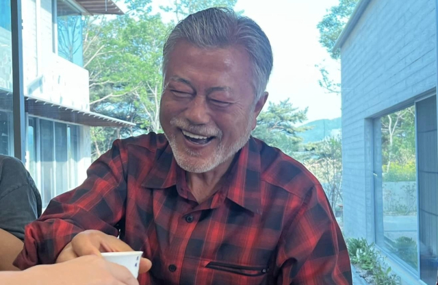 문재인 전 대통령. 탁현민 전 청와대 의전비서관 페이스북