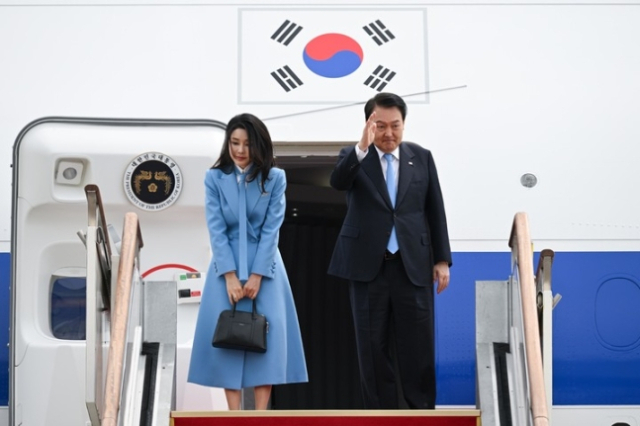 윤석열 대통령과 함께 미국 국빈 방문길에 오른 김건희 여사가 국내 비건 패션 브랜드