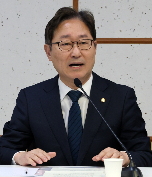 25일 국회에서 열린 민주당 원내대표 후보자 합동 토론회에서 박범계 후보가 기조 발언을 하고 있다. 연합뉴스