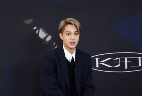 컴백 앞둔 엑소 카이, 다음주 입대 날벼락…SNS 라이브서 눈물 흘려