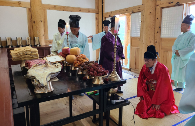 지난 6일 열린 임란의병 한천승첩 431주년 기념 추모행사 모습. 영천시 제공