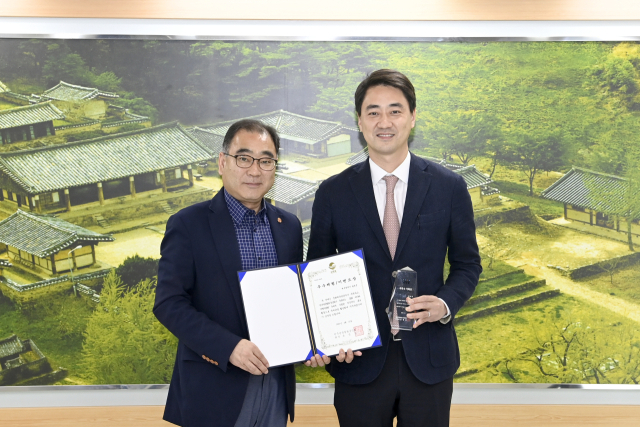 대구 달성군이 최근 열린 전국 규모의 관광박람회에서 잇따라 수상하는 영예를 안았다. 달성군 제공.