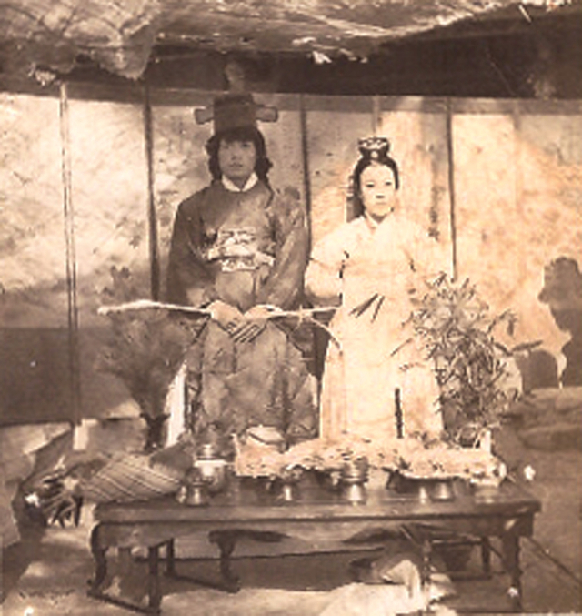 문영호 (주)천신CSK 이사 부모님 고 문대연·고 이금순 님의 결혼사진. 가족 제공.