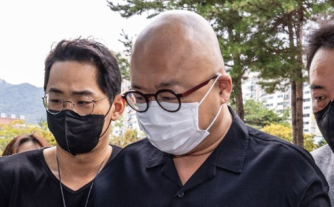 '마약 30회 투약' 돈스파이크 2심서 징역 5년 구형