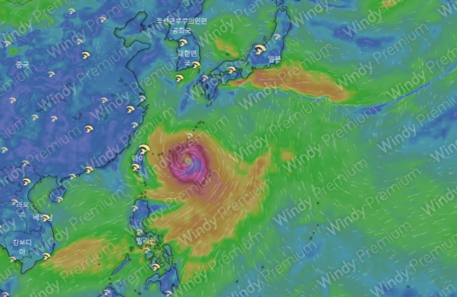 유럽중기예보센터(ECMWF) 모델 예상 6월 1일 0시 태풍 마와르 위치
