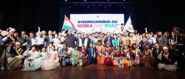 경북도는 지난 23일(현지시간) 오후 5시 인도 뉴델리 까마니 극장 객석이 가득 찬 가운데