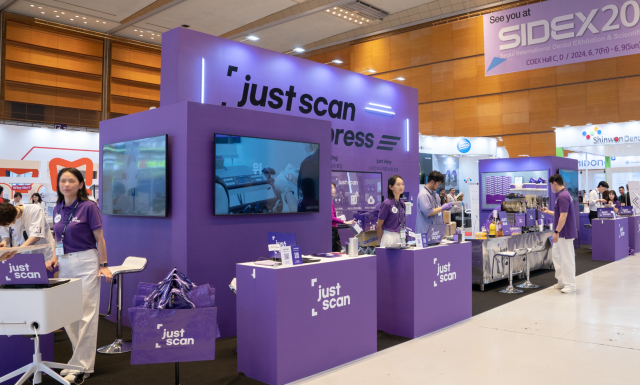글라우드가 지난 26일부터 28일까지 서울 코엑스에서 열린 치과기자재전시회(이하 SIDEX 2023)에 참가해 디지털 진료 전환 솔루션 