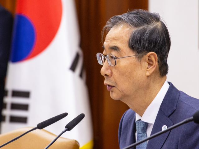 한덕수 국무총리가 31일 오후 서울 종로구 정부서울청사에서 열린 국정 현안 관련 장관회의에 참석해 북 발사체 등 현안에 대해 발언하고 있다. 연합뉴스