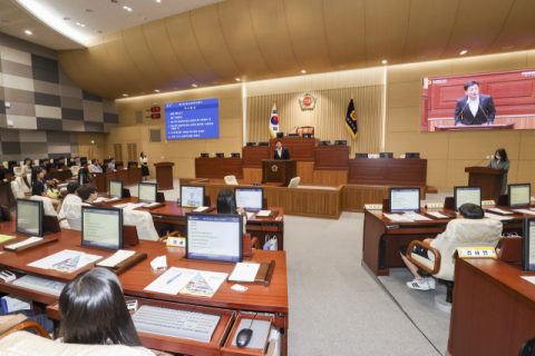 경북도의회 김대일 위원장, 안동 영가초 학생에 의정 활동 체험기회