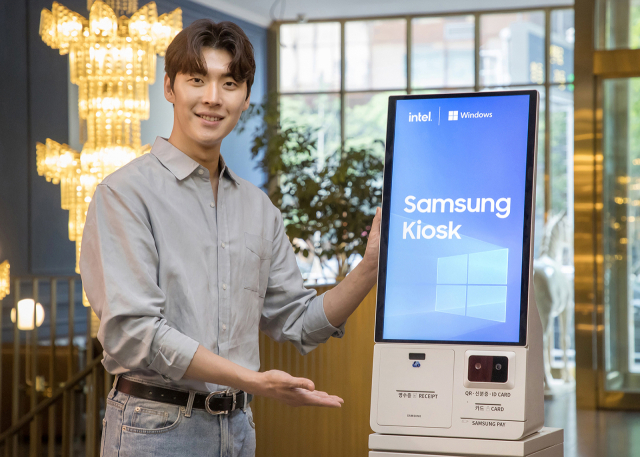 삼성전자가 윈도(Windows) 운영체제(OS)를 탑재한 스마트 주문 솔루션 