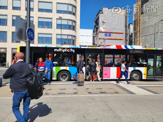 룩셈부르크 버스는 도심 곳곳에 승하차장이 있어서 자국민은 물론 관광객 등에도 활용도가 높다. 전종훈 기자