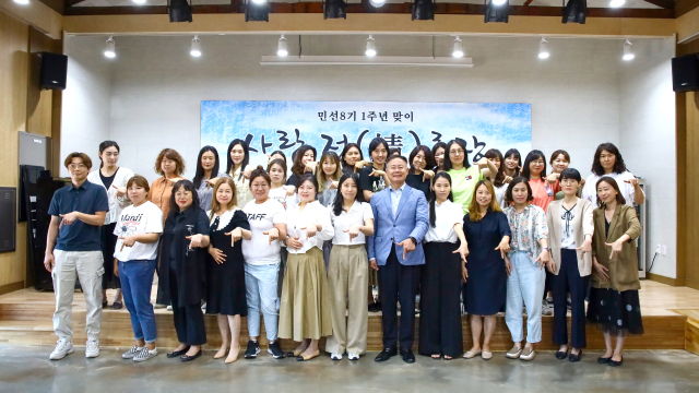 김재욱 칠곡군수가 북삼읍 부모들과 소통의 장을 마련했다. 칠곡군 제공