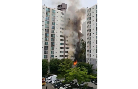 분당 아파트 화재로 초등생 안방서 사망, 아버지는 화장실서 질식