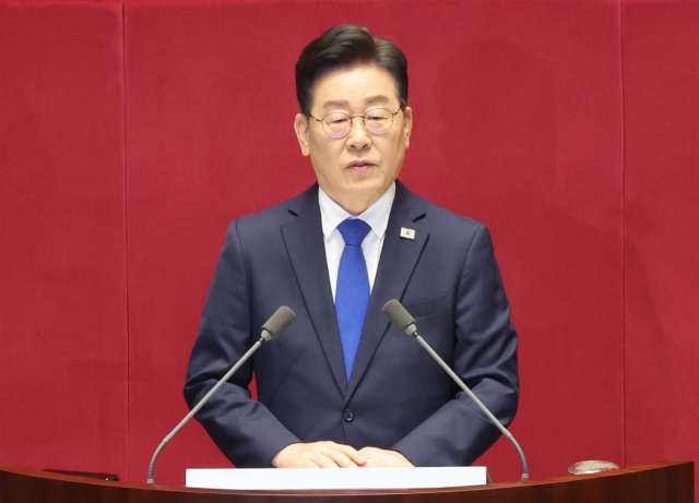 이재명 더불어민주당 대표가 19일 국회에서 교섭단체 대표연설을 하고 있다. 연합뉴스