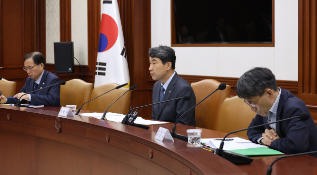 이주호 부총리 겸 교육부 장관이 23일 정부서울청사에서 열린 사회관계 장관회의에서 발언하고 있다. 연합뉴스